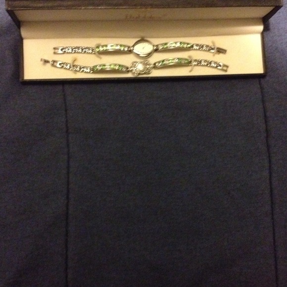 Watch - Picture 2 of 2