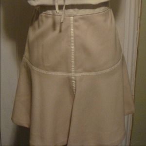 Marc Jacobs skit with white patent leather details