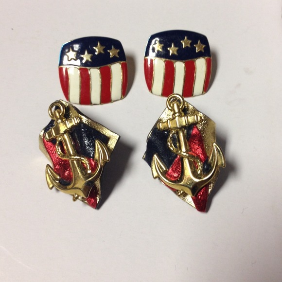 Jewelry - Patriotic vintage earring bundle
