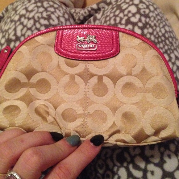 🔺🔸🔹authentic Coach makeup bag 🔹🔸🔺