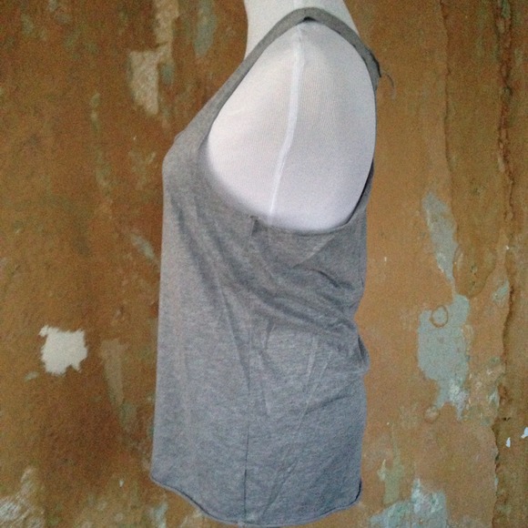 Sparkle and Fade Basic Heathered Racerback - Picture 3 of 3