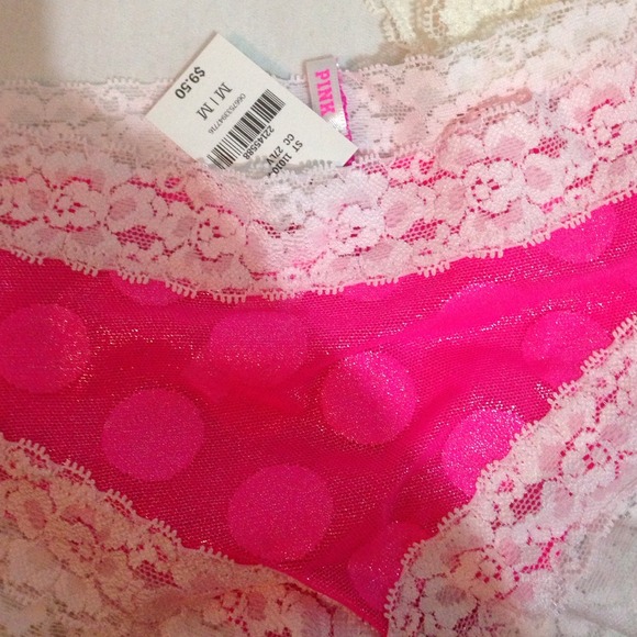 Traded❤️Brand New VS Cheeky Undies❤️ - Picture 2 of 4