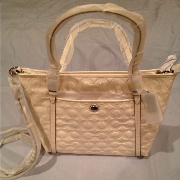 Coach Peyton Op Art Embossed Patent Tote/Handbag - Picture 2 of 4