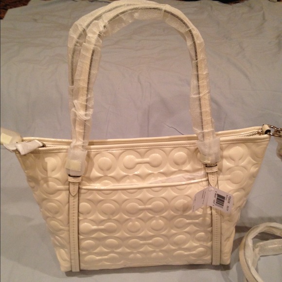 Coach Peyton Op Art Embossed Patent Tote/Handbag - Picture 3 of 4