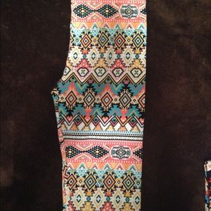New! Aztec leggings