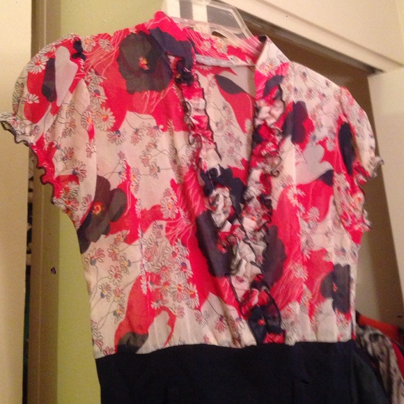 ❗️VINTAGE RETRO FITTED DRESS❗️ - Picture 4 of 4