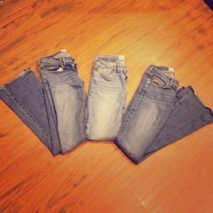 BUNDLE! 3 Pairs of Hollister Size 3 (26) Jeans!