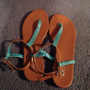 Guess Flip-Flops