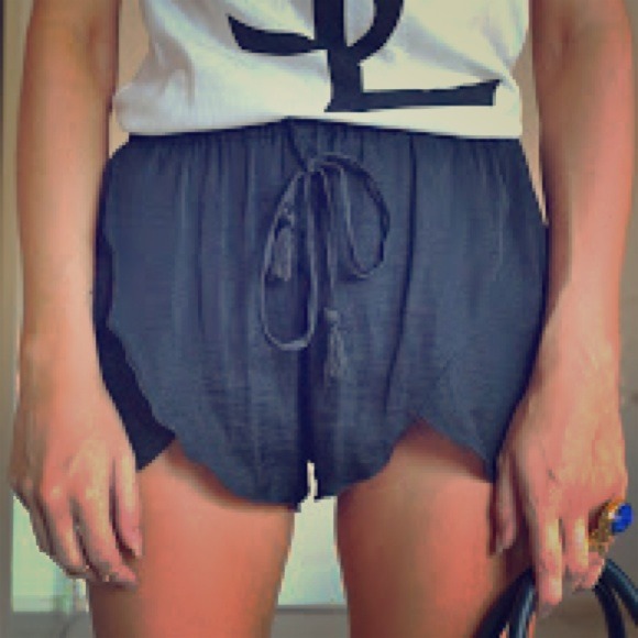 Zara shorts in cream