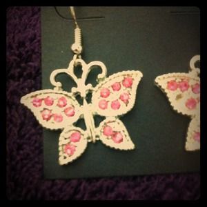 Cute butterfly earrings