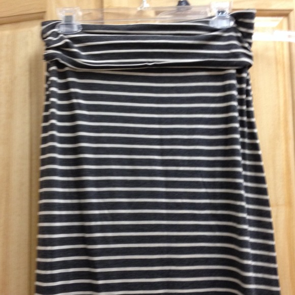 Striped gray and white maxi skirt