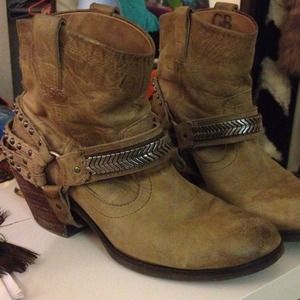 Good Condition GB Booties
