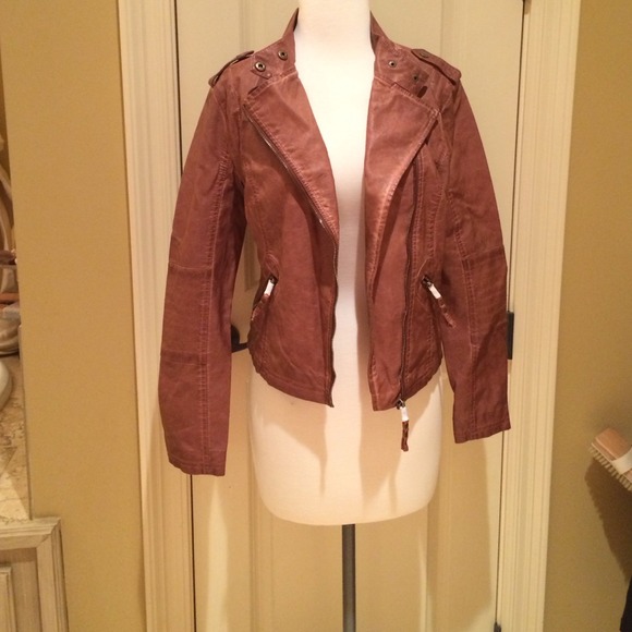 NWT Black Swan Cropped Jacket