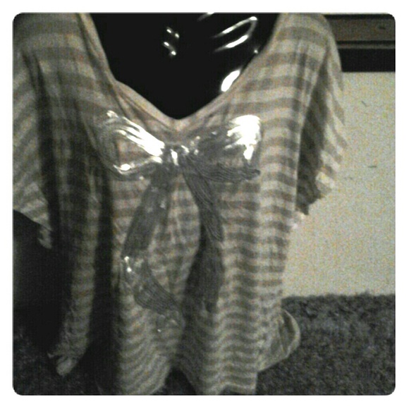 An elle top