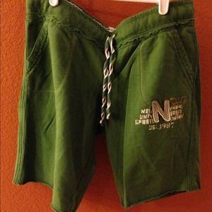 Green knee length sweat pants