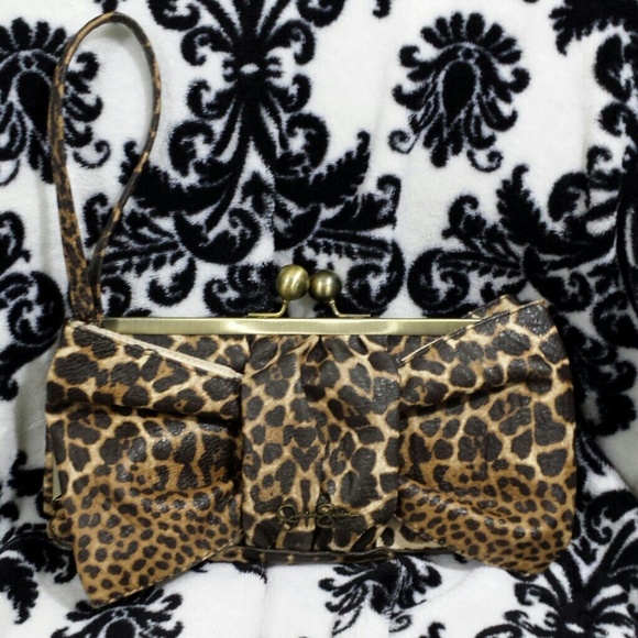 💟REDUCED💟 Jessica Simpson leopard Clutch
