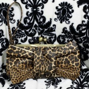 💟REDUCED💟 Jessica Simpson leopard Clutch