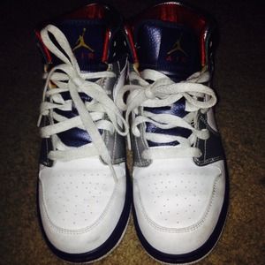 💢Reduced💢Jordan 1's Olympic ones 5.5y in kids