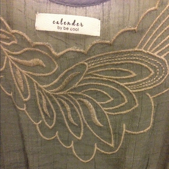 🚫SOLD🚫Olive Green Dress - Picture 2 of 3