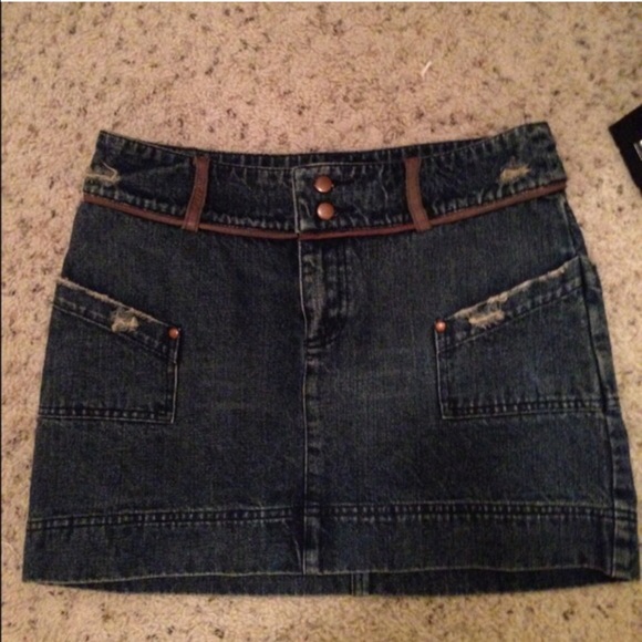 Arden B dark denim skirt - Picture 1 of 3