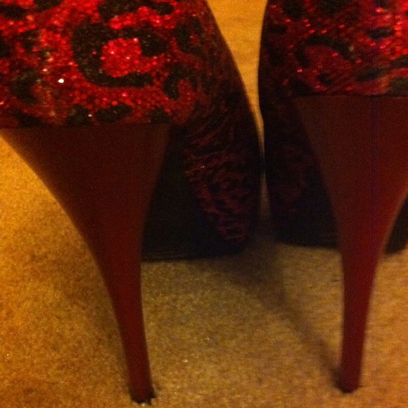Storm leopard Red/Fuchsia - Picture 4 of 4