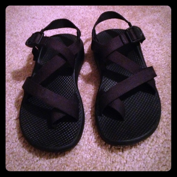 Sold ✋❌🚫 Black Chacos