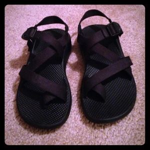 Sold ✋❌🚫 Black Chacos