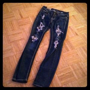 Super sexy destroyed skinny denim!