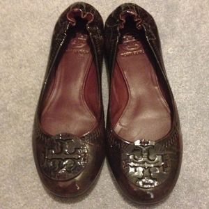 NWOT plum Tory Burch Reva flats.