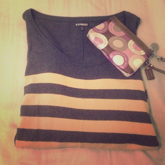 Sweater and Wristlet bundle!