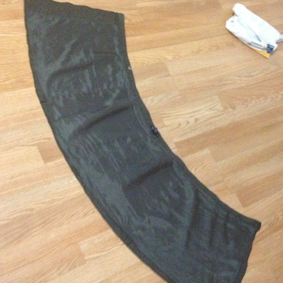 Skirt - Picture 3 of 4