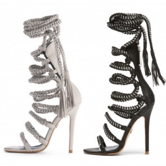 Preowned Monika Chiang heels in black