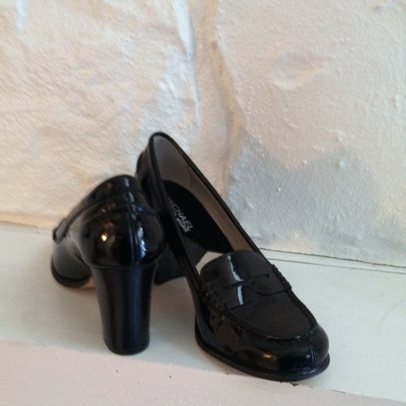 Michael Kors Patent Leather Loafers. NWOT - Picture 3 of 3
