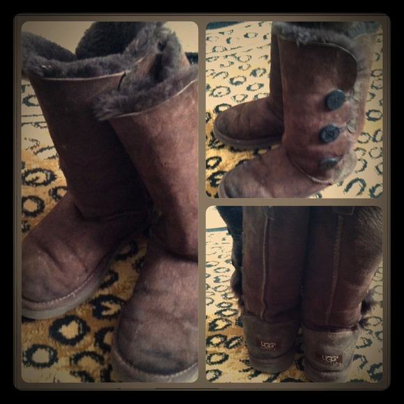 Chocolate Bailey Button Uggs