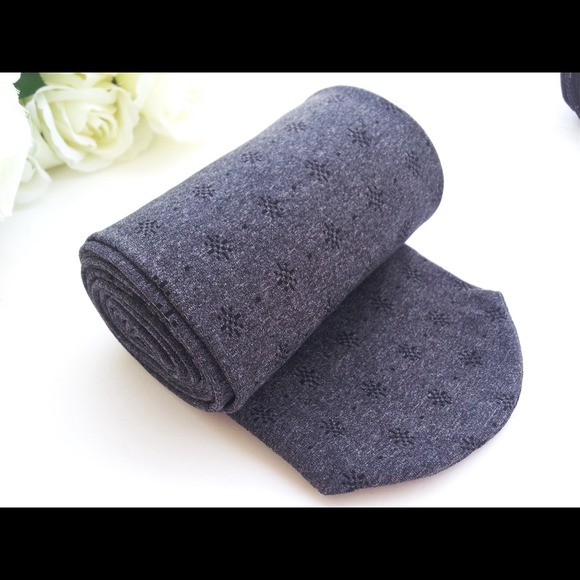 Nordic pattern with dots tights - Picture 2 of 4