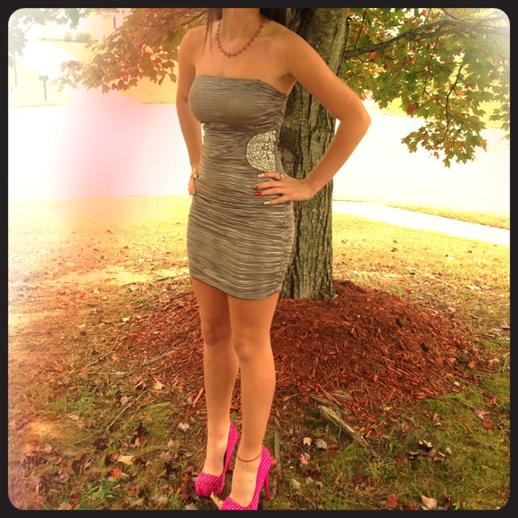 Silver prom/homecoming dress :)