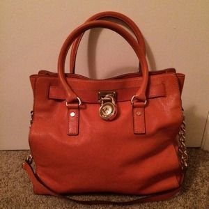 Michael Kors large orange bag! Great condition 👜