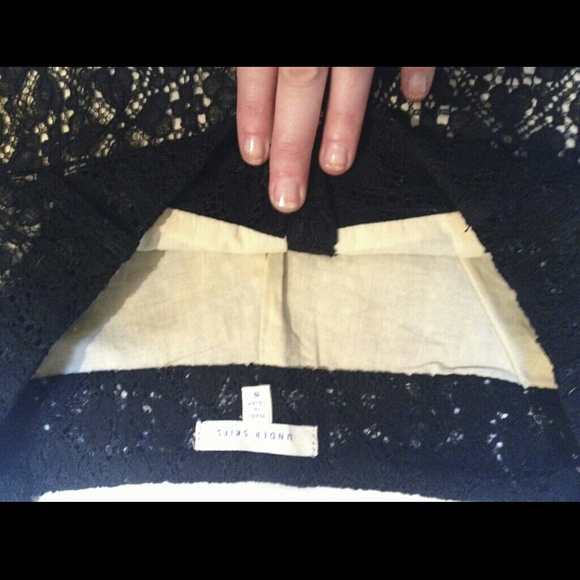 High waisted lace shorts - Picture 3 of 3