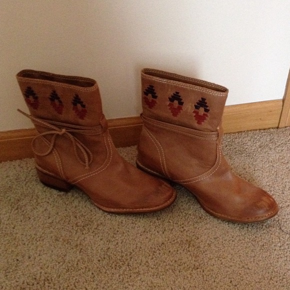 Leather tribal boots