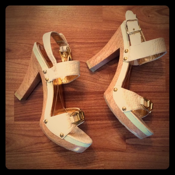 BABY PHAT WOODEN HEELS