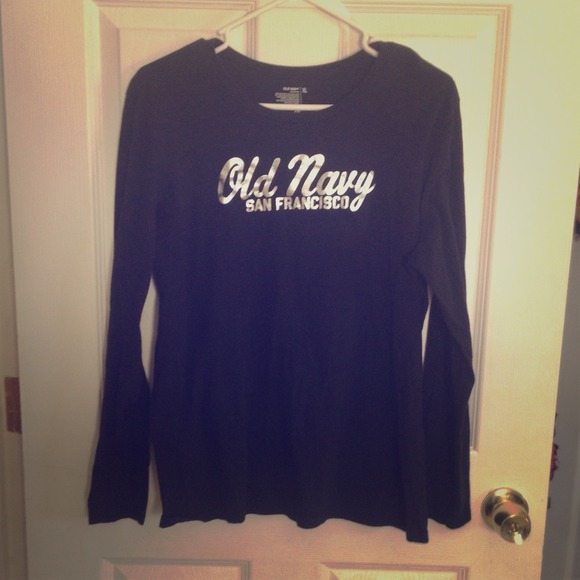 ❌SOLD❌Old Navy long sleeve tee