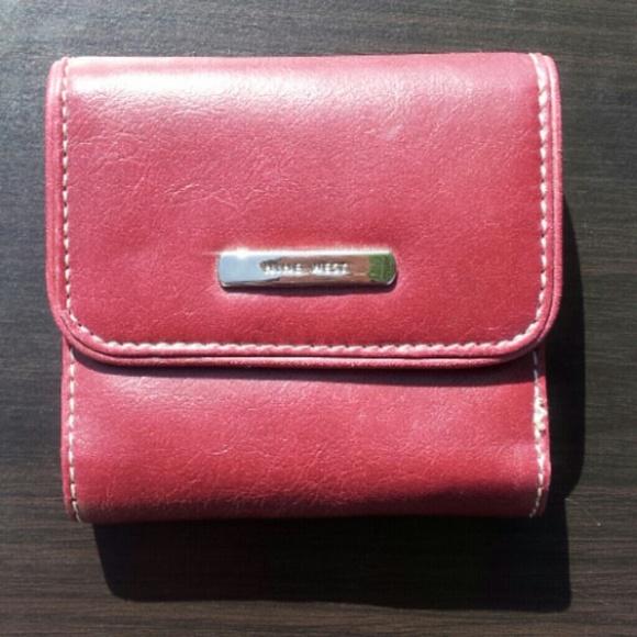 Nine west burgandy wallet