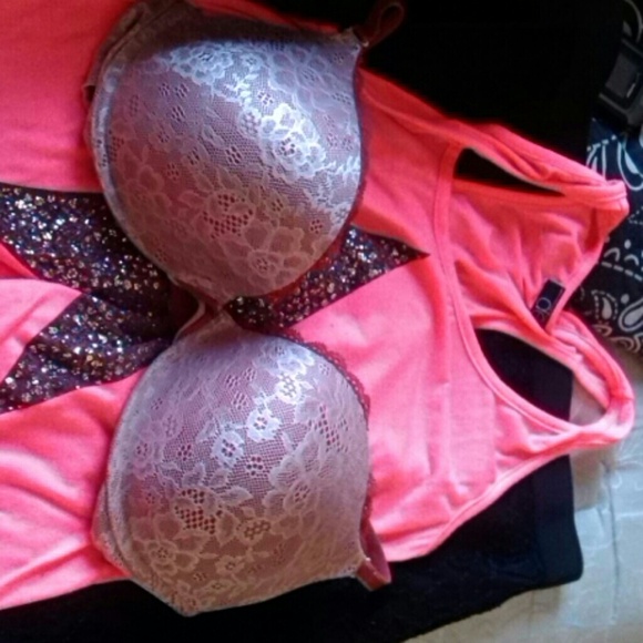 Bra - Picture 1 of 2