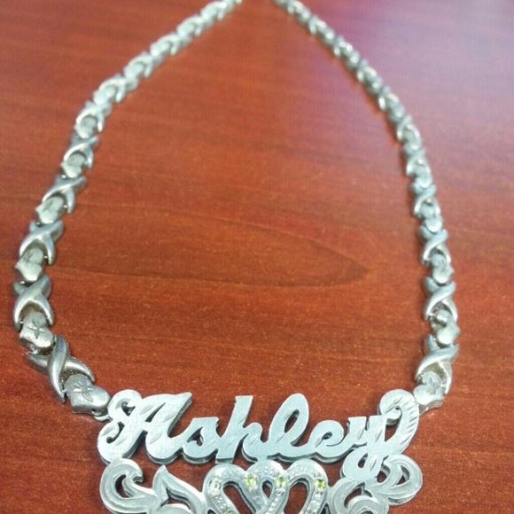 Price slashhh!! Name plate peridot diamonds