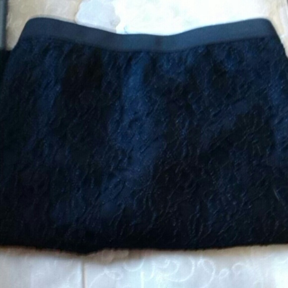 Black high wasted skirt