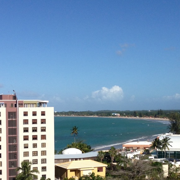 ON VACATION :)))