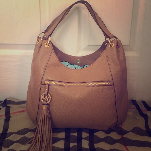 ✅ SOLD on eBay 💰.  Michael Kors Charm Tassel