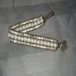 American Eagle pearl bracelet