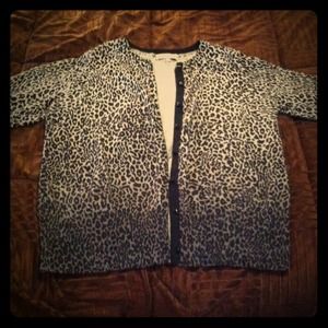 ❗️✋SOLD✋❗️animal  print 3/4 sleeve cardigan