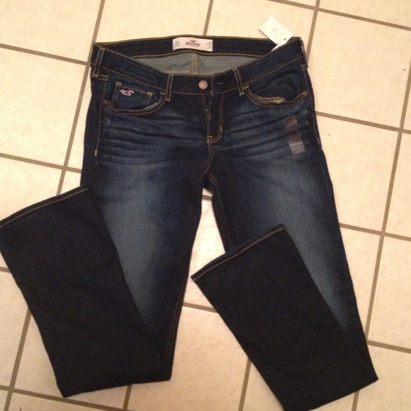 Hollister jeans W 30, L 33, fit more like 29